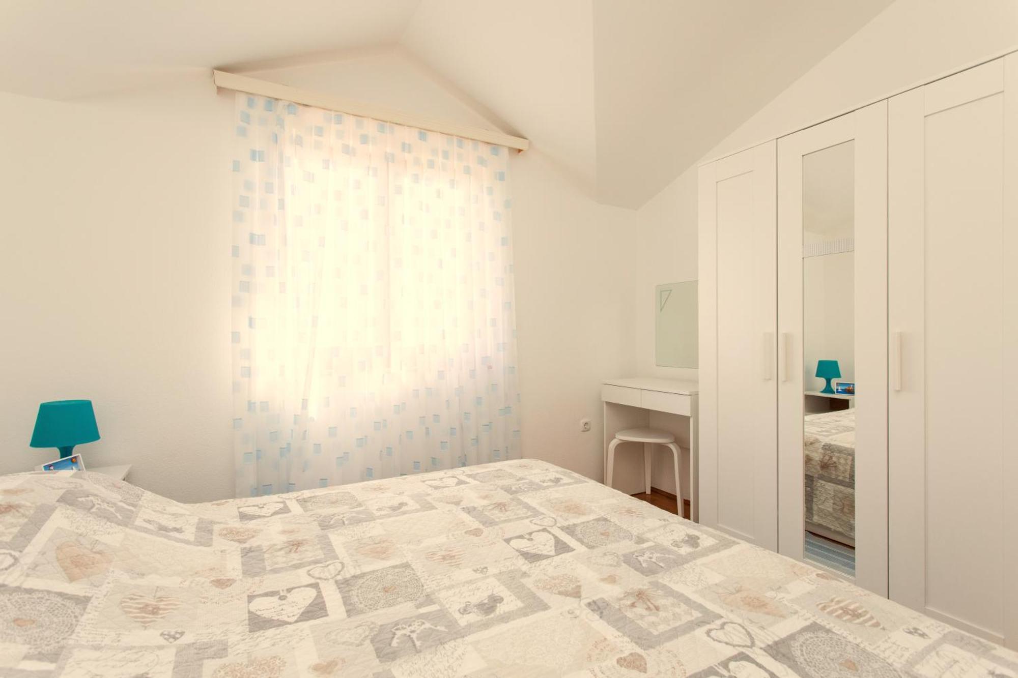 Holiday House Nena With Pool Vinišće Εξωτερικό φωτογραφία